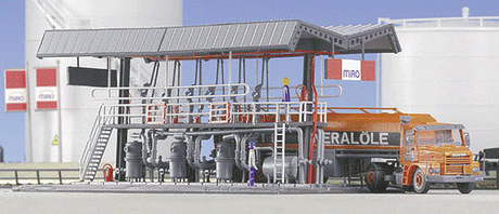 Distribution Filling Pumps -- 7-1/16 x 3-9/16 x 3-3/16"  18 x 9 x 8cm