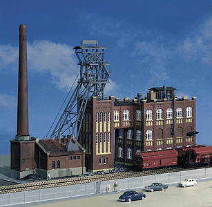 Herbede Mine w/Animated Winch -- Kit - 23-5/8 x 4-3/4 x 14-1/2"  60 x 12 x 37cm