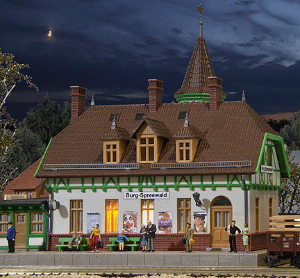 Burg Spreewald Station w/Interior Lighting Starter Set -- Kit - 9-1/4 x 6-5/16 x 7-7/8"  23.5 x 16 x 20cm