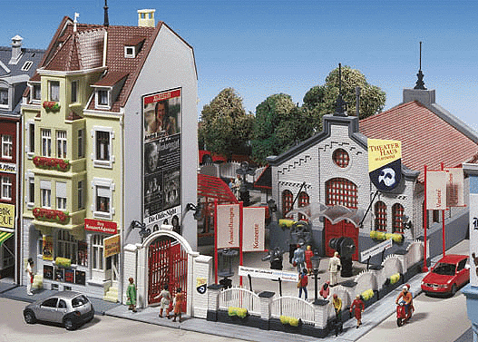 Theatre House "In Lark Yard" -- 21 x 27 x 17cm