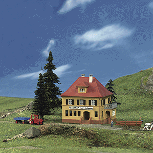 Guesthouse -- 8.5 x 7.5 x 8cm