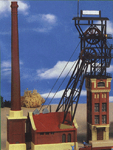 Factory Tower w/Machine Shop -- 13 x 6 x 22cm