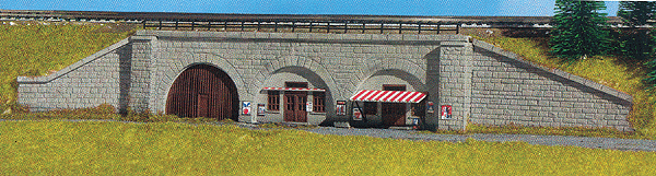 2 Retaining Walls w/Supporting Sections -- Incl. Various Arch Sections 33.9cm