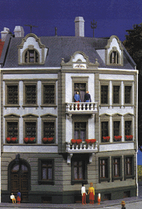 "GlockengieBerrplatz" Corner house -- 5-3/8 x 6-3/4 x 6-3/8 x 1-5/16"  13.5 x 16.8 x 16 x 3.3cm