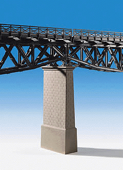 Brick Viaduct Piller -- 10 - 14cm