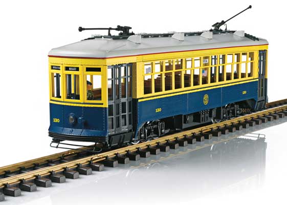2-Truck Streetcar - Sound and DCC -- San Francisco Municipal Railway #130 (yellow, blue)-1