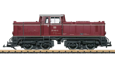Class 251 Diesel - Sound and DCC -- Rugen Federal Railroad #251 901-5 (DB Scheme, Era VI, red, black, white)-2
