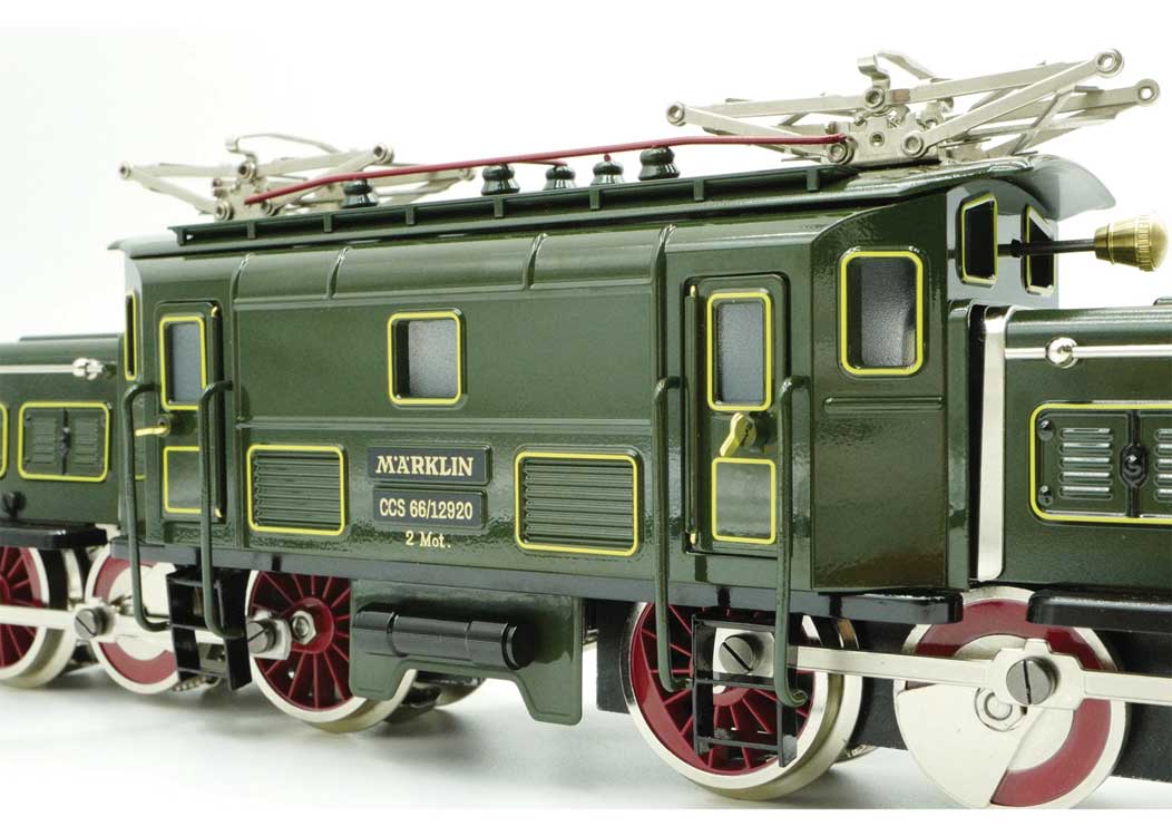 Replica CCS 66 Crocodile Electric Locomotive - 3-Rail - Digital -- Marklin (green, red, yellow)-3