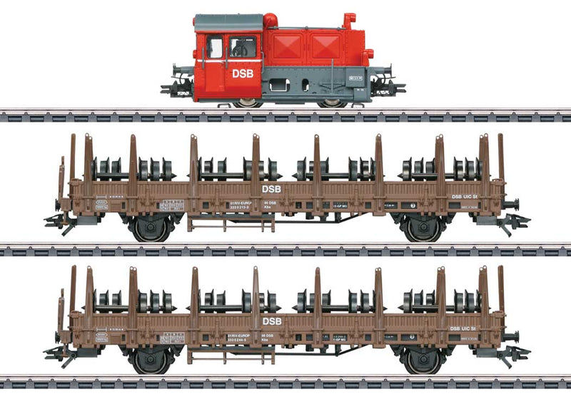 DSB Train Set - 3-Rail - Sound and Digital -- Danish State Railways DSB DB Kof II Diesel, 2 Type Kbs 2-Axle Stake Cars wit