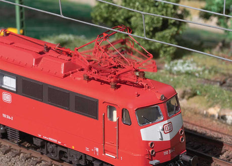 Class 110.3 Electric w/Pants Crease - 3-Rail  - Sound & Digital -- German Federal Railroad DB #110 314-2 (Era V 1993, red, white, gray)-3