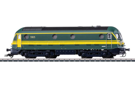 Class 59 Diesel - 3-Rail - Sound and Digital -- Belgian State Railways SNCB/NMBS #5905 (Era VI 1989, green, yellow, black)-2