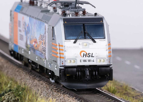 TRAXX 2 Class 186 Electric - 3-Rail - Sound and Digital -- Railpool HSL #186 181-4 (Era VI 2018, white, yellow, We Connect Europe graph-4