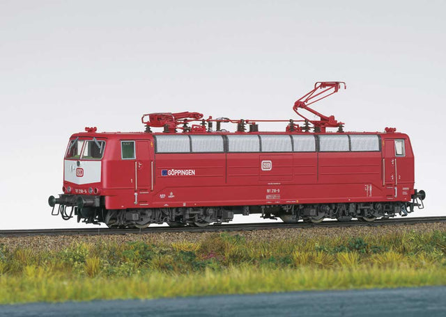 Class 181.2 Electric - 3-Rail - Sound and Digital -- Schluenss Railroad Logistics SEL #181 218-9 (Era VI 2025, red, white, gray)-1
