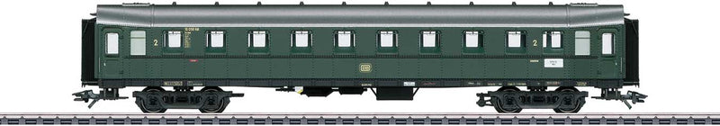 Type B4uwe Hecht-Pike 2nd Class Compartment Car - 3-Rail - Ready to Run -- German Federal Railroad DB 2 (Era III 1959, green, silver)