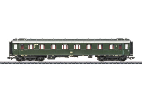 Type B4uwe 2nd Class Compartment Car - 3-Rail - Ready to Run -- German Federal Railroad DB (Era IIIb, green, silver)-1