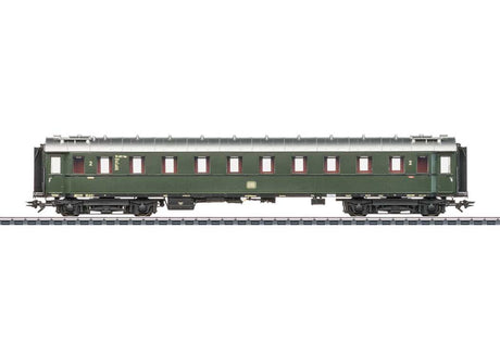 Type B4uwe 2nd Class Compartment Car - 3-Rail - Ready to Run -- German Federal Railroad DB (Era IIIb, green, silver)