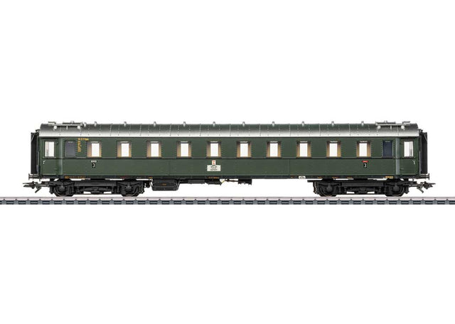 Type C4u 3rd Class D 74 Car- 3-Rail - Ready to Run -- German Federal Railroad DB (Era III 1955, green, silver)