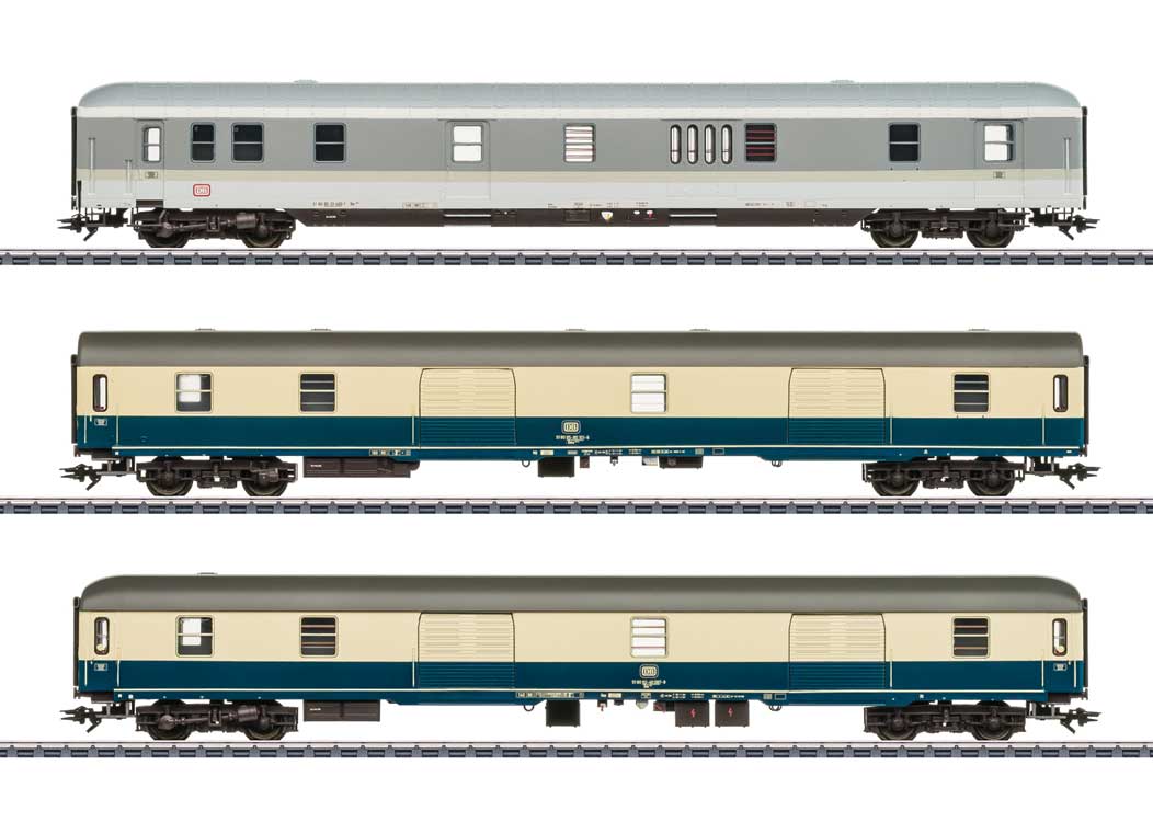 Type Dm 903, Dms 905.0 & Dm 902 Baggage Car Set - 3-Rail - Ready to Run -- German Federal Railroad DB (Era V 1993, 1 gray, & 2 blue, ivory)-1