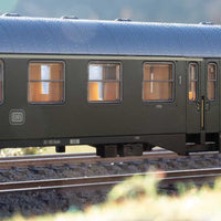 Type AB4ym(b)-51 1st-2nd Class Center-Entry Coach - 3-Rail - Ready to Run -- German Federal Railroad DB (Era III, green, silver)