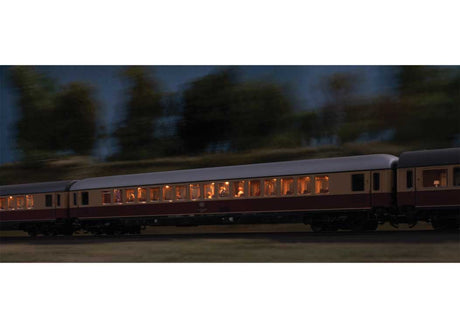 Type Apumh 121 1st Class Coach - 3-Rail - Ready to Run -- German Federal Railroad DB (Era IV 1975, red, beige, silver)-4