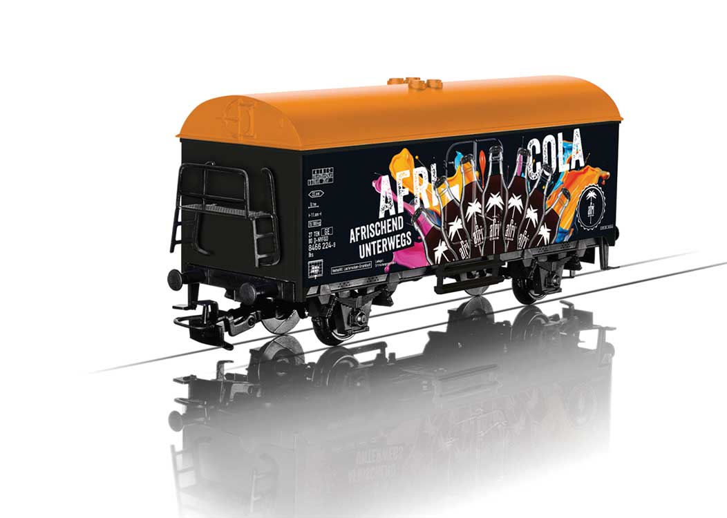 Refrigerator Car - 3-Rail - Ready to Run - Start-Up -- Afri Cola (black, gold, German Lettering)-1