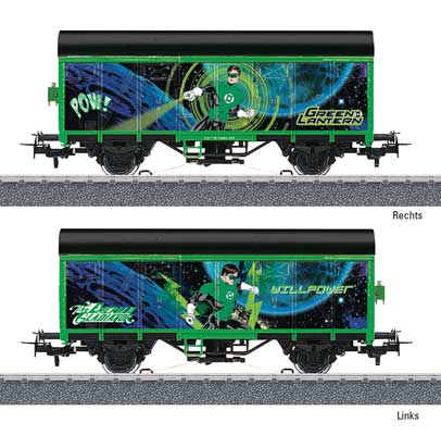 2-Axle Boxcar w/Lighted Lantern - 3-Rail - Ready to Run - Start Up -- Green Lantern (green, black)