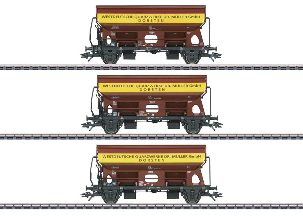 Type Tdgs Hinged Roof Hopper 3-Pack - 3-Rail - Ready to Run -- Dr. Muller West German Quartz (Era IV 1970, Boxcar red, yellow)