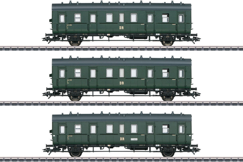 2 Type DR B 541 and 1 Type DR Btr-541 Set - 3-Rail - Ready to Run -- German State Railroad DR (Era III 1963, green, gray)