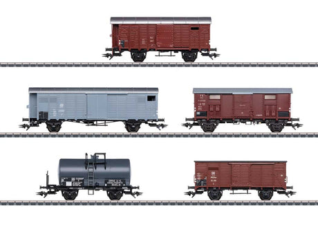 Class Ae 6/8 Freight 5-Car Set - 3-Rail - Ready to Run -- 1 Each: J2d Box w/Brake Cab, J2, G10 & Typo F Boxcars, 2-Axle Tank (Era III)