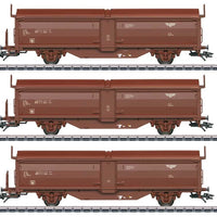 Type Tbis Sliding Roof/Sliding Wall Car 3-Pack - 3-Rail - Ready to Run -- Norwegian State Railways NSB (Era IV 1988, Boxcar Red)