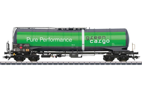 Type Zacns Four-Axle Tank Car - 3-Rail - Ready to Run -- Ermewa Green Cargo (Era VI 2013, green, black, white)-2