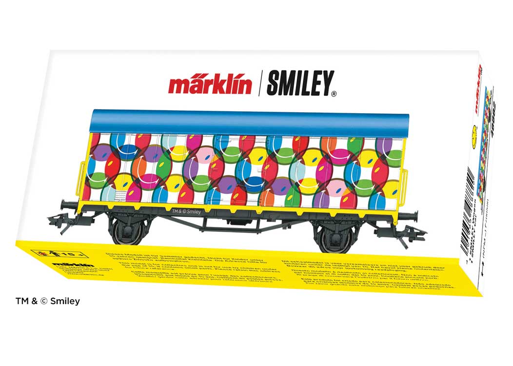 2-Axle Boxcar w/Smooth Sides - 3-Rail - Ready to Run -- 2024 Smiley(R) Graphics-2
