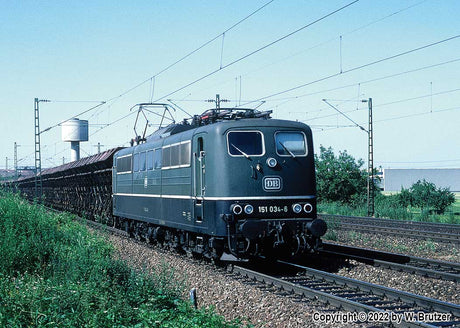Class 151 Electric - Sound and DCC -- German Federal Railroad DB #151 075 (Era IV 1975, 2-Tone Green)-8