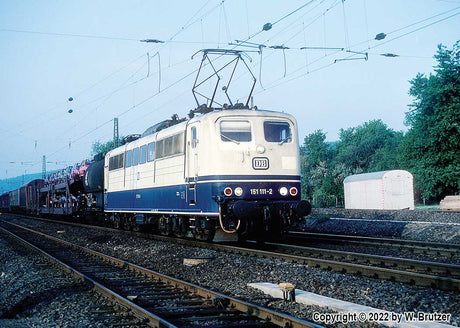Class 162 Electric - Sound and DCC -- German Federal Railroad DB #151 111-2 (Era IV 1978, ivory, ocean blue)-2