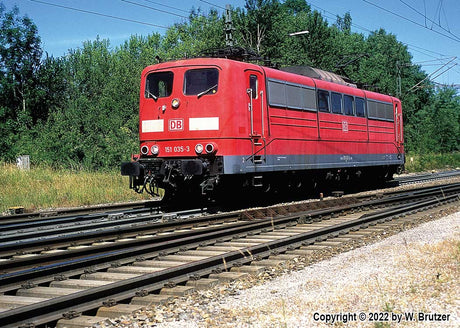 Class 151 Electric - Sound and DCC -- German Railroad DB AG #151 070-0 (Era VI 2014, Traffic Red, gray, white DB C-2
