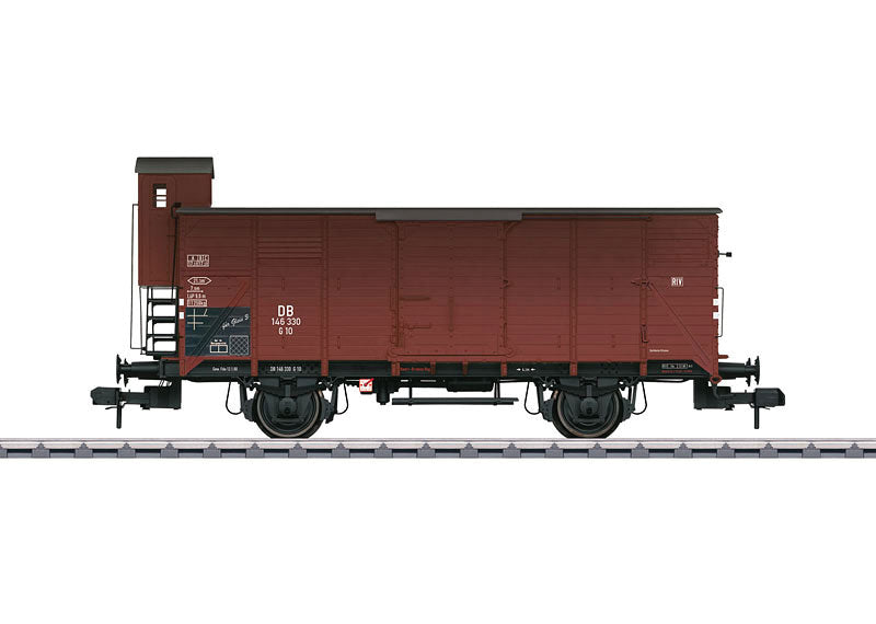 Type G 10 Boxcar w/Brakeman's Cab - Ready to Run -- German Federal Railroad DB #146 330 (Era III 1960, Boxcar Red)