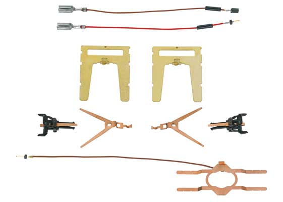 Current-Conducting NEM Close Couplers -- NEM 303 With Wipers for Passenger Cars pkg(2)