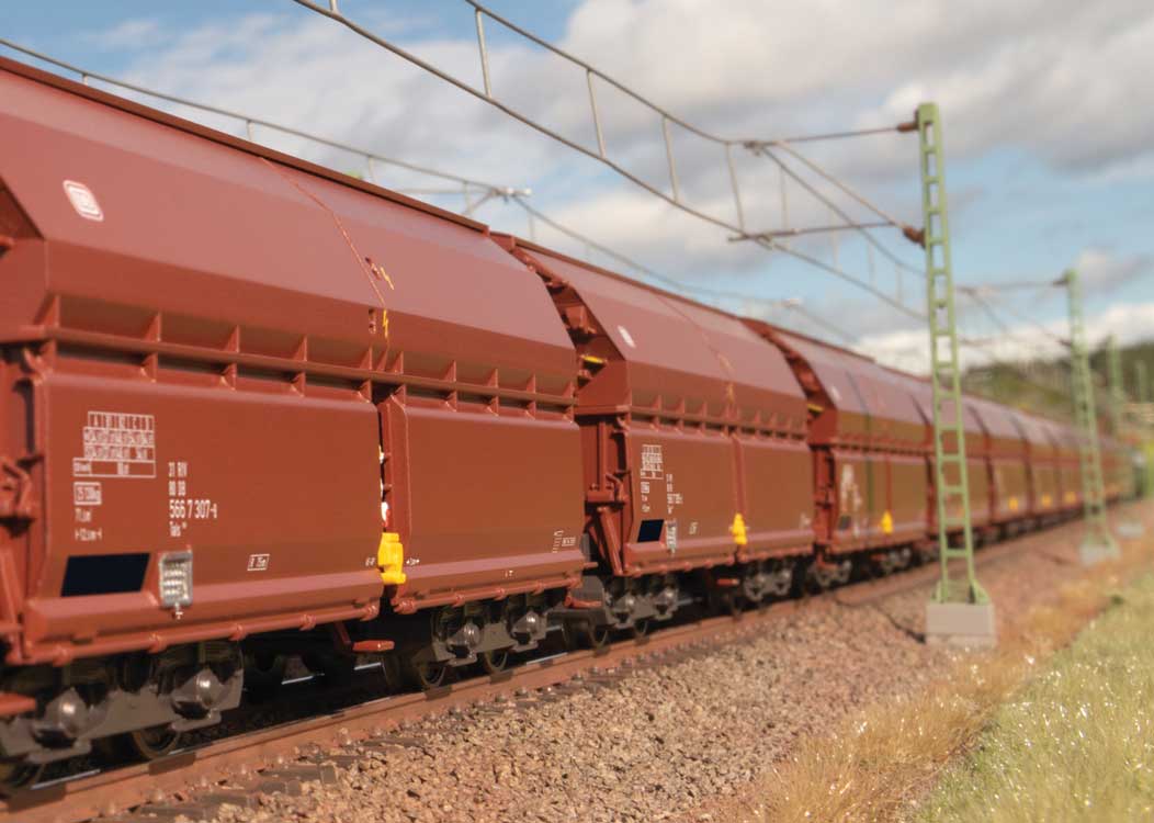 Type Tals 968 Hinged-Roof Hopper 24-Pack - 3-Rail - Ready to Run -- German Federal Railroad DB (Era IV 1984, Boxcar Red)-5