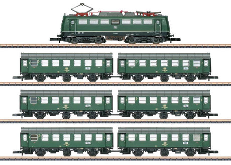 Holiday Passenger Train-Only Set - Standard DC -- DB Class 140 Electric, 3 Pairs Rebuild Cars (Era III 1972, green, gray)