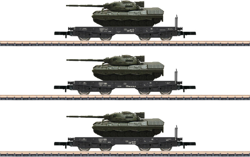Type Ssy 45 4-Axle Heavy-Duty Flatcar, Leopard 1A1 Tanks 3-Pack - Ready to R -- German Federal Railroad DB (Era III, black)