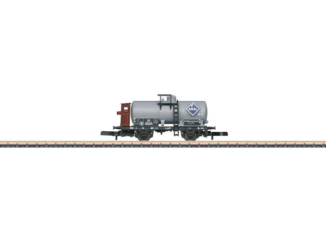 2-Axle Tank Car with Brakeman's Cab - Ready to Run -- ARAL (Era III, gray, blue)