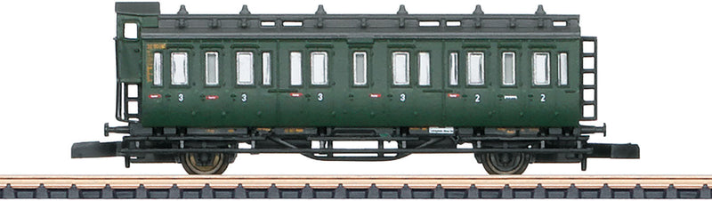 4-Car Passenger Set - Ready to Run -- German Federal Railroad DB (Era III, green, gray)-1