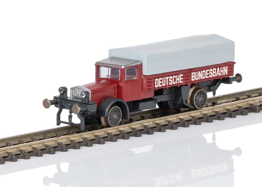 Vomag Low-Side Rail Truck with Tarp Cover - Standard DC -- German Federal Railroad DB (Era III, red, gray, white)-1