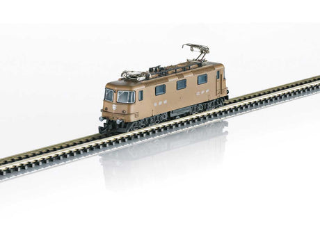 Class Re 4/4 II Electric - Standard DC -- Swiss Federal Railways SBB (Era IV, real bronze finish)-1