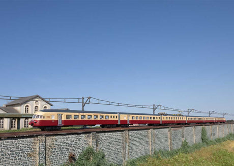 Class RAe TEE II 6-Car Train - Standard DC -- Swiss Federal Railways SBB (Era IV, red, beige, black)-3