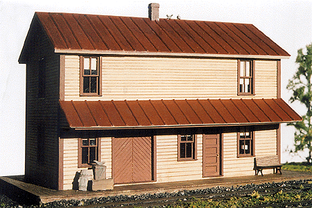Waynesburg & Washington Narrow Gauge Structure Kits (Laser-Cut Wood) -- Iams Station (2-Story) - 6 x 3-13/16"  15.2 x 9.7cm