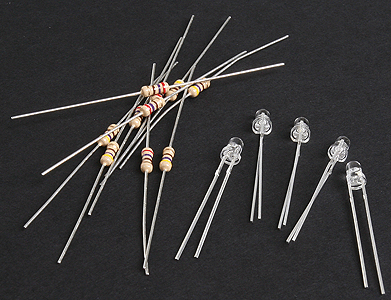 Yeloglo White LEDs pkg(5) -- 3mm