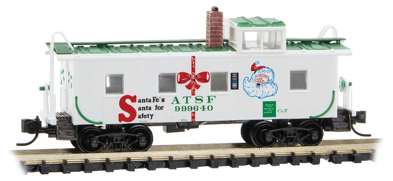 36' Riveted-Steel Cupola Caboose - Ready to Run -- Santa Fe 999640 (Christmas Scheme, white, green, red)