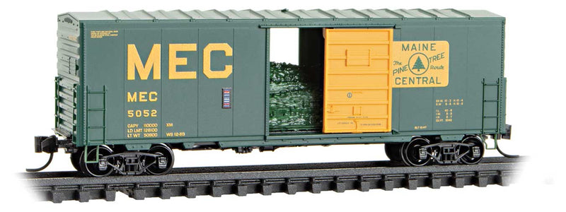 40' Single-Door Boxcar No Roofwalk - Ready to Run -- Maine Central #5052 (green, Harvest Gold, Pine Tree Route Logo)