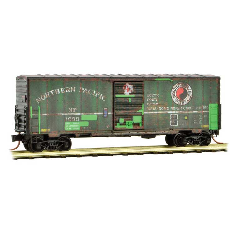 40' Single-Door Boxcar No Roofwalk - Ready to Run -- Northern Pacific 1053 (Weathered, green, Monad Logo, North Coast Slogan)-1